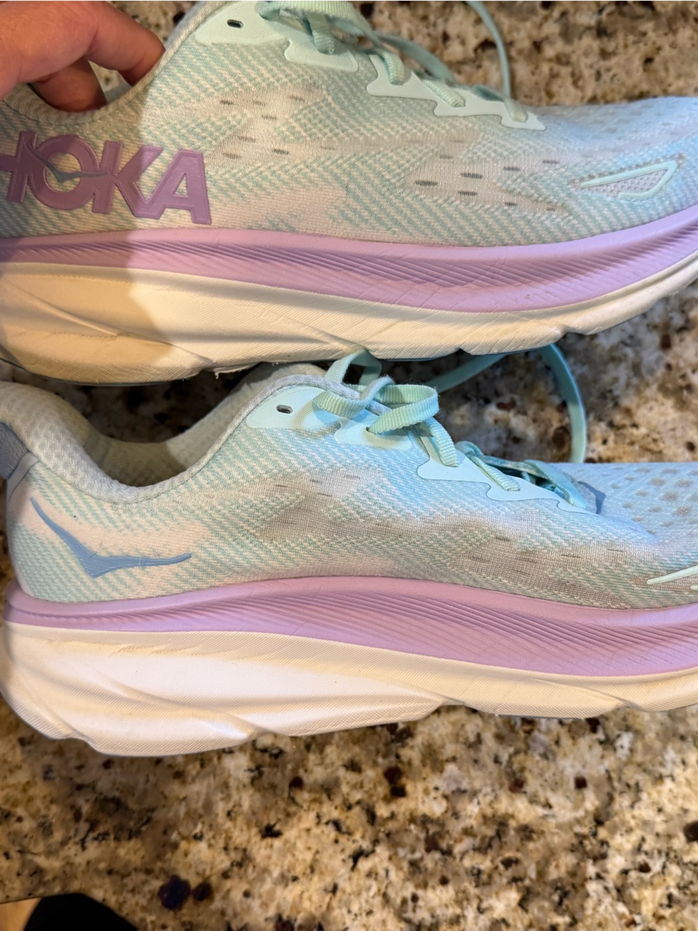 HOKA Women’s Clifton 9 Size 11B GREAT condition